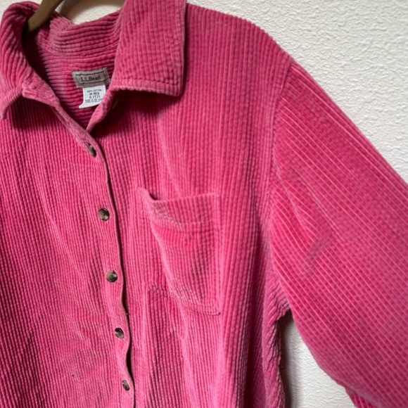 Vintage L.L. Bean pink corduroy button down - Picture 8 of 8